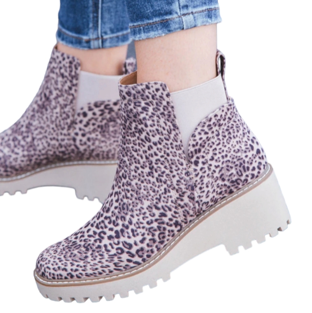 Dolce Vita Women's Leopard Print Slip On Ankle Boots 8.5 - Picture 2 of 13